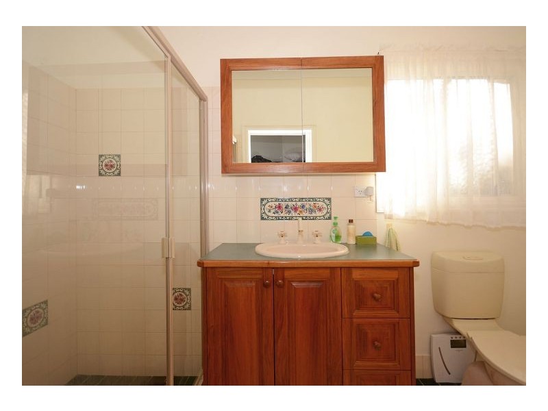 8 Raward Road, Wondunna QLD 4655