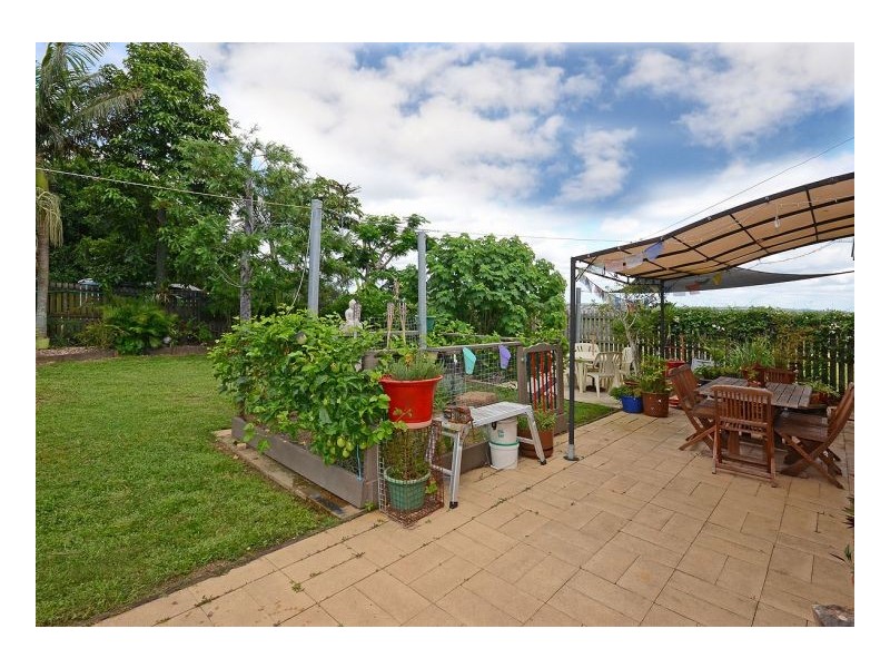 22 Eurong Avenue, Pialba QLD 4655