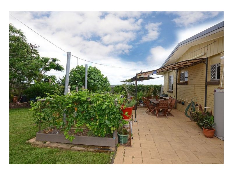 22 Eurong Avenue, Pialba QLD 4655