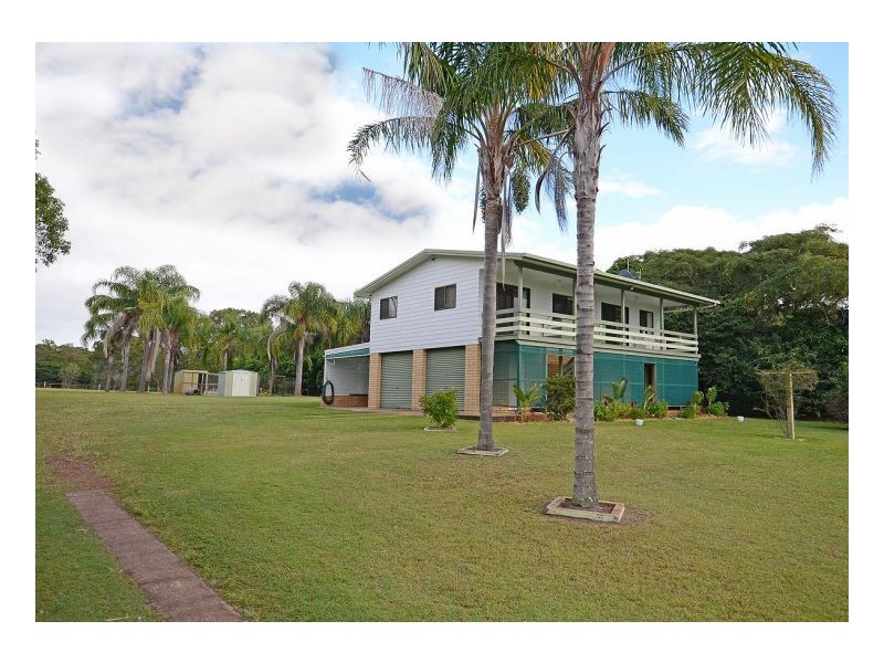 34 Pelican Avenue, Booral QLD 4655