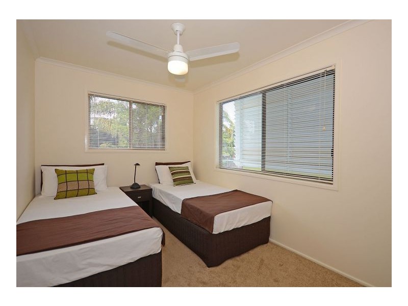 34 Pelican Avenue, Booral QLD 4655