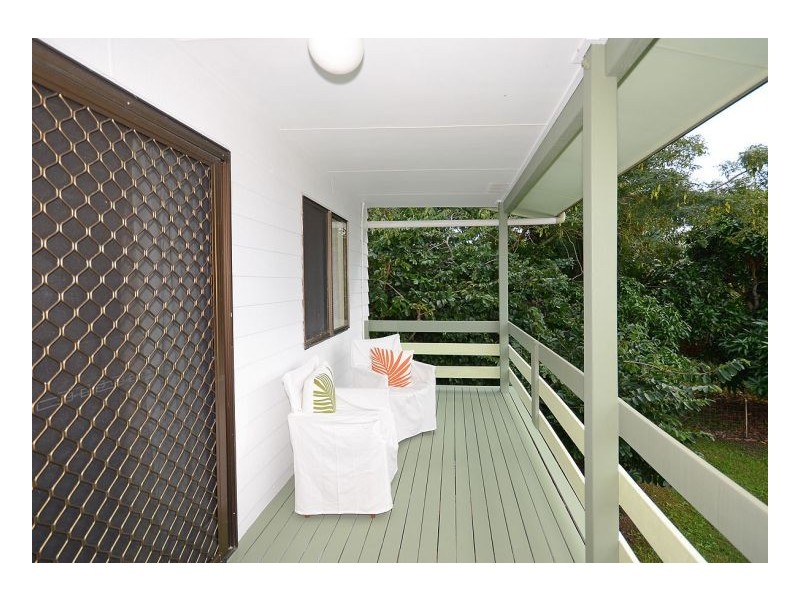 34 Pelican Avenue, Booral QLD 4655