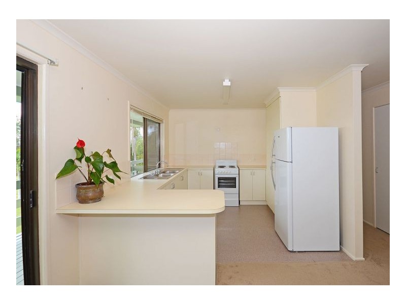 34 Pelican Avenue, Booral QLD 4655