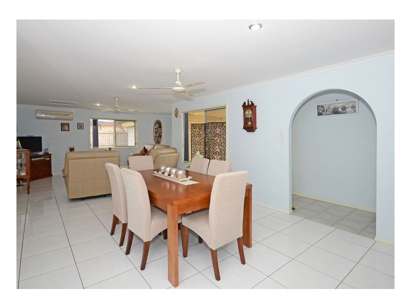 12 Arwon Close, Point Vernon QLD 4655