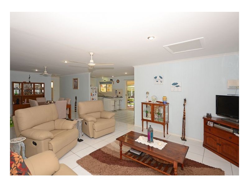 12 Arwon Close, Point Vernon QLD 4655