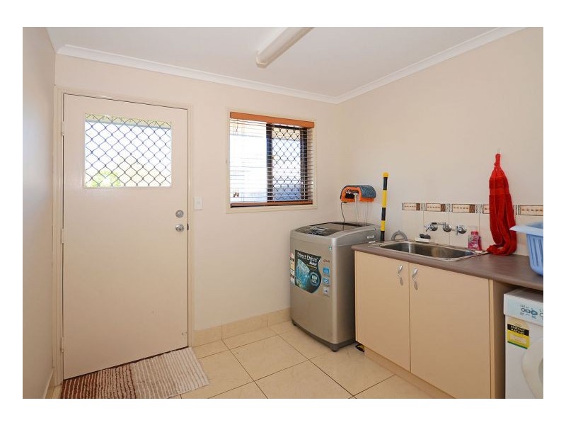 27 Rosedale Drive, Wondunna QLD 4655