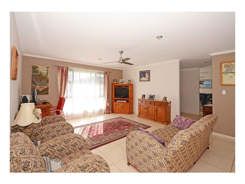 27 Rosedale Drive, Wondunna QLD 4655