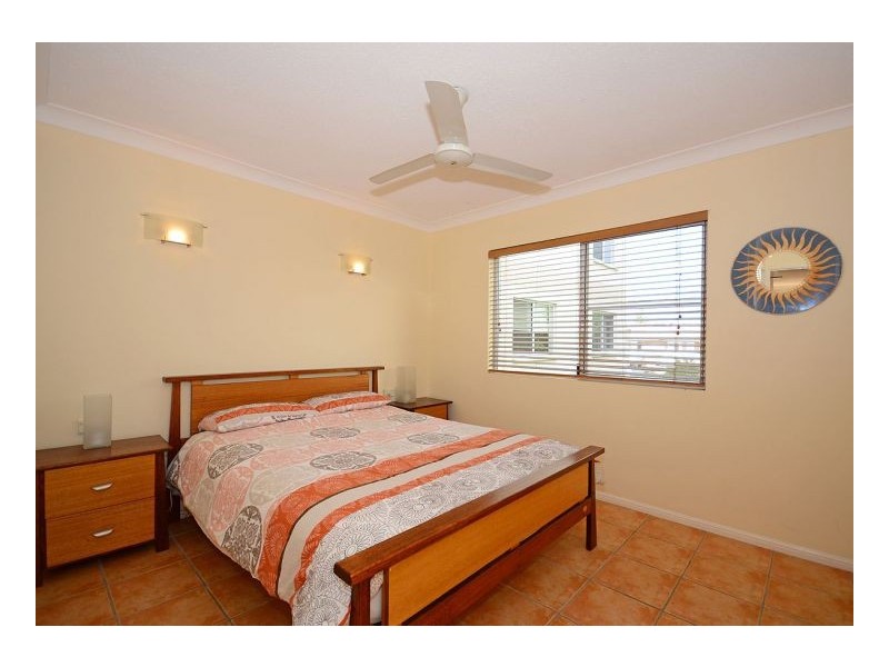 5/325 Esplanade, Scarness QLD 4655