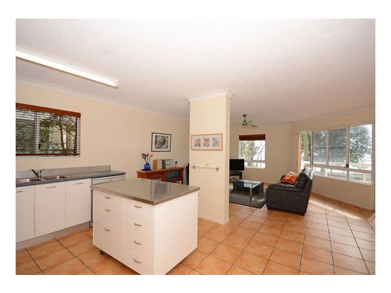 5/325 Esplanade, Scarness QLD 4655