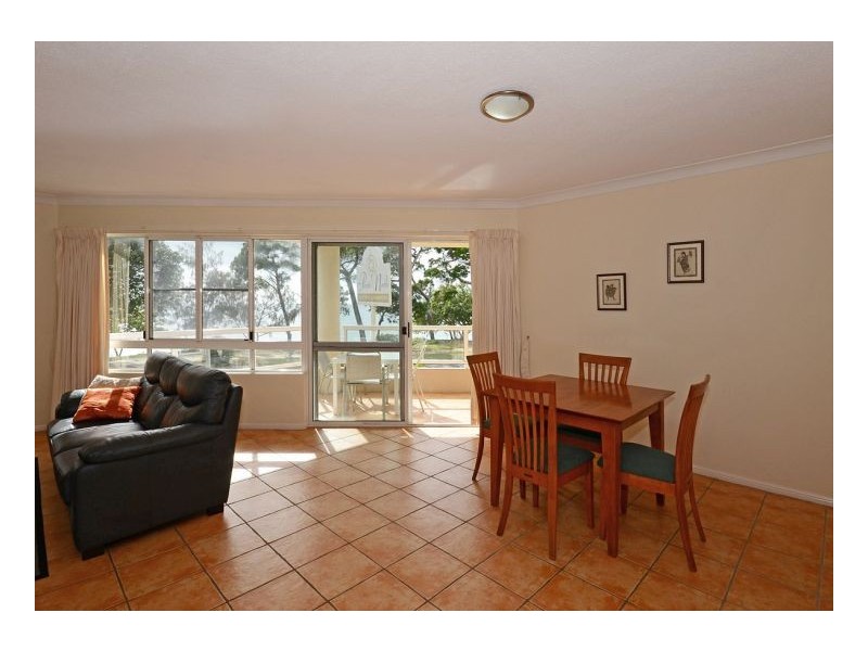 5/325 Esplanade, Scarness QLD 4655