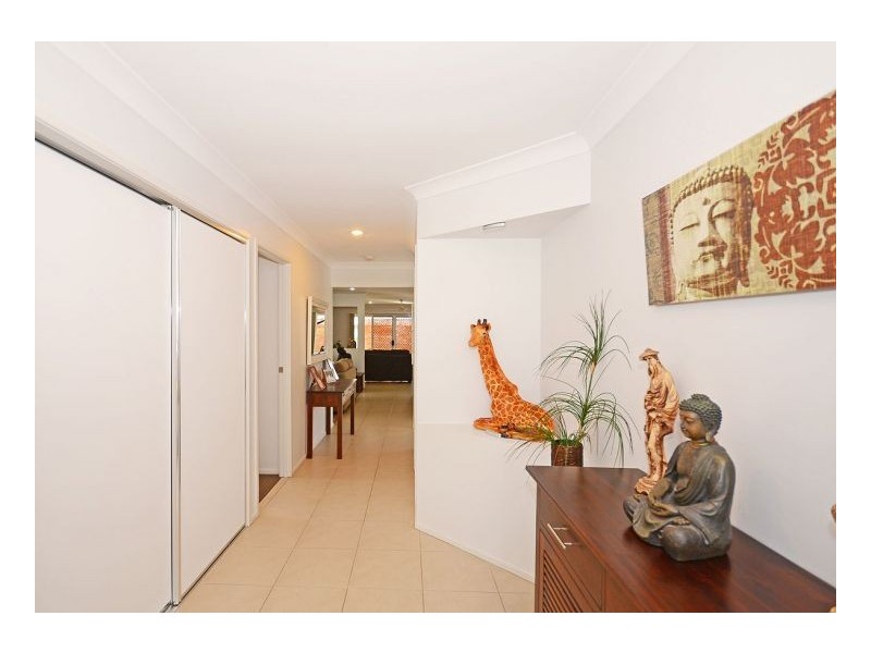 14 Captain Cook Street, Urraween QLD 4655