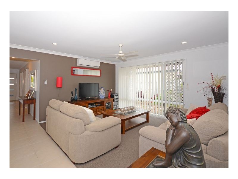 14 Captain Cook Street, Urraween QLD 4655