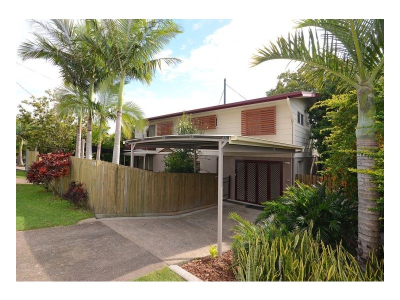 320 Boat Harbour Drive, Scarness QLD 4655