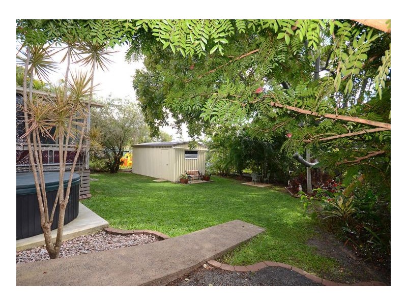 320 Boat Harbour Drive, Scarness QLD 4655