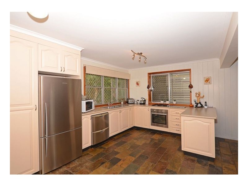 320 Boat Harbour Drive, Scarness QLD 4655