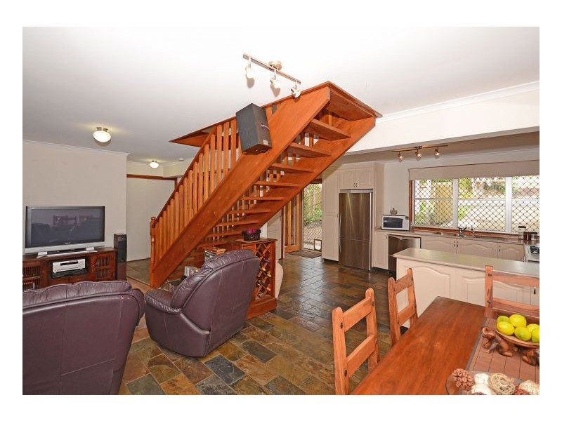 320 Boat Harbour Drive, Scarness QLD 4655
