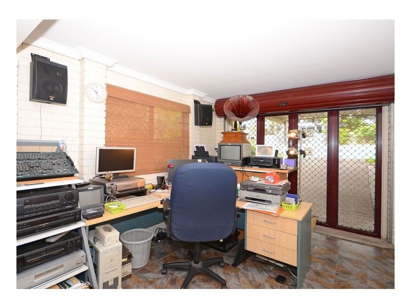 320 Boat Harbour Drive, Scarness QLD 4655