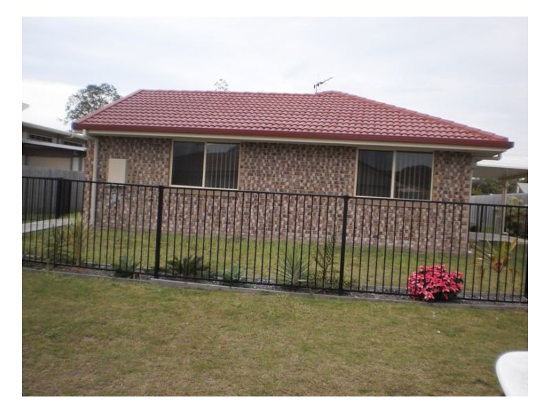 4 Seashore Way, Toogoom QLD 4655