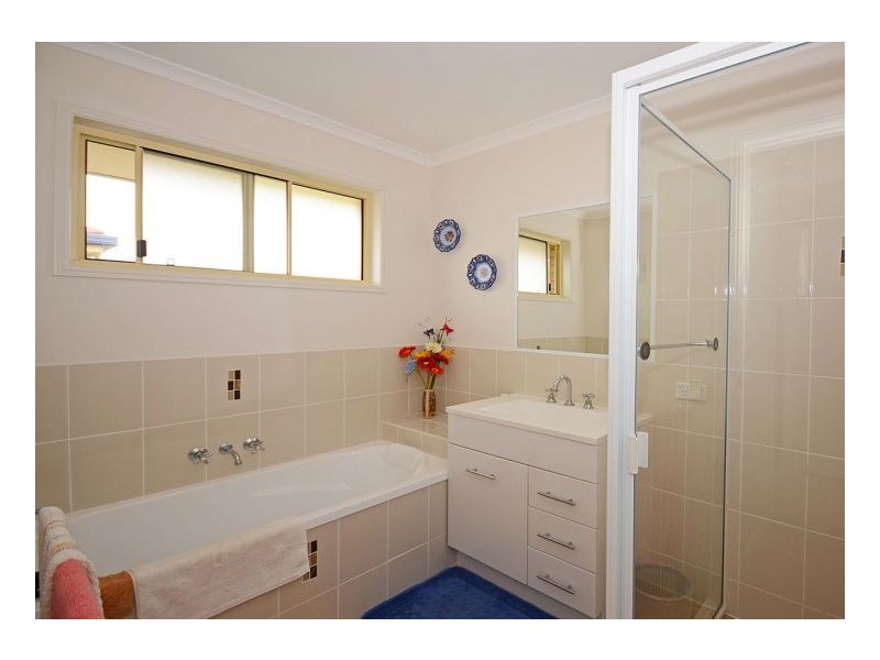 57 Martin Street, Point Vernon QLD 4655