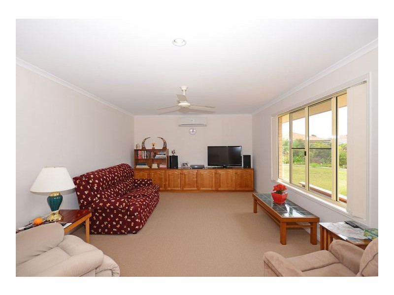 57 Martin Street, Point Vernon QLD 4655
