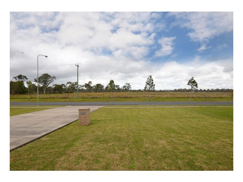 57 Martin Street, Point Vernon QLD 4655