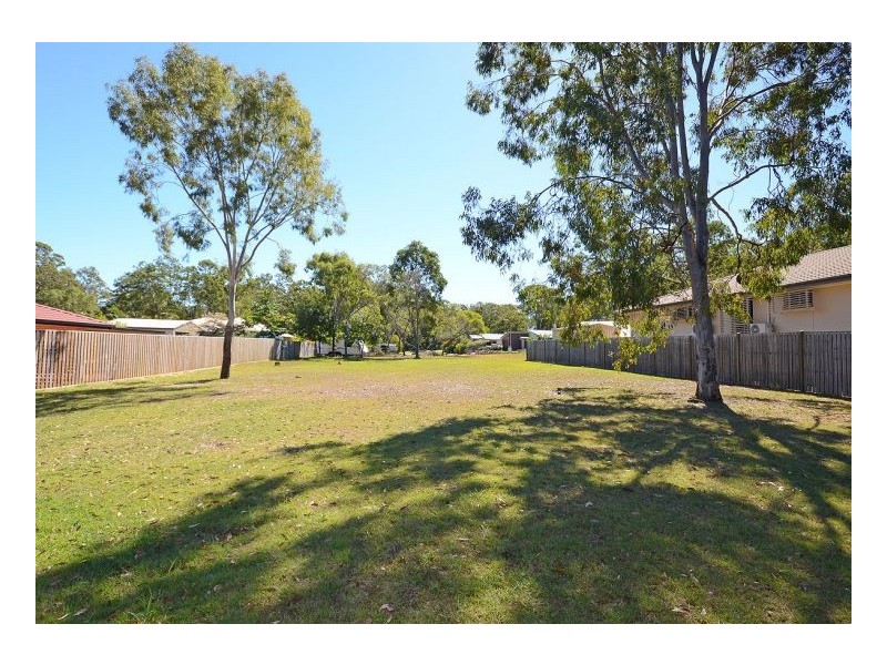 8 Katandra Street, Point Vernon QLD 4655