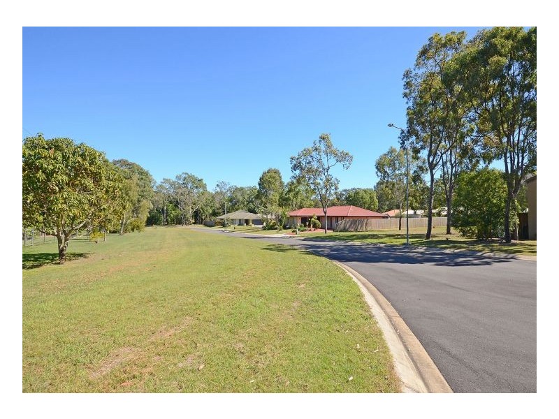 8 Katandra Street, Point Vernon QLD 4655