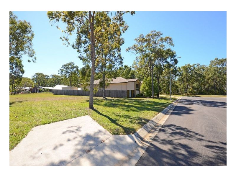 8 Katandra Street, Point Vernon QLD 4655