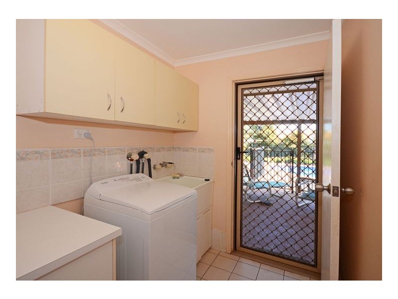 63 North Street, Point Vernon QLD 4655