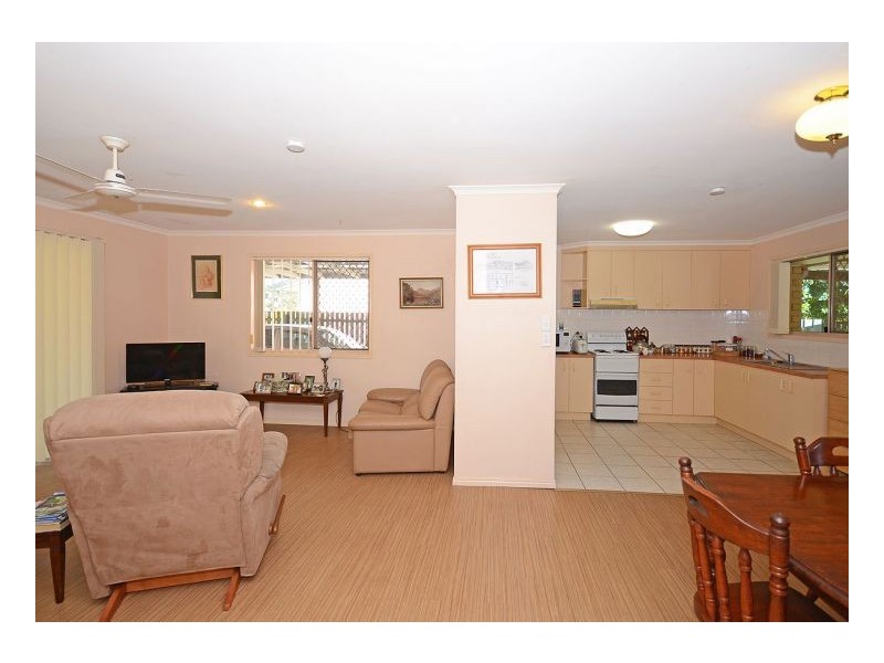 63 North Street, Point Vernon QLD 4655