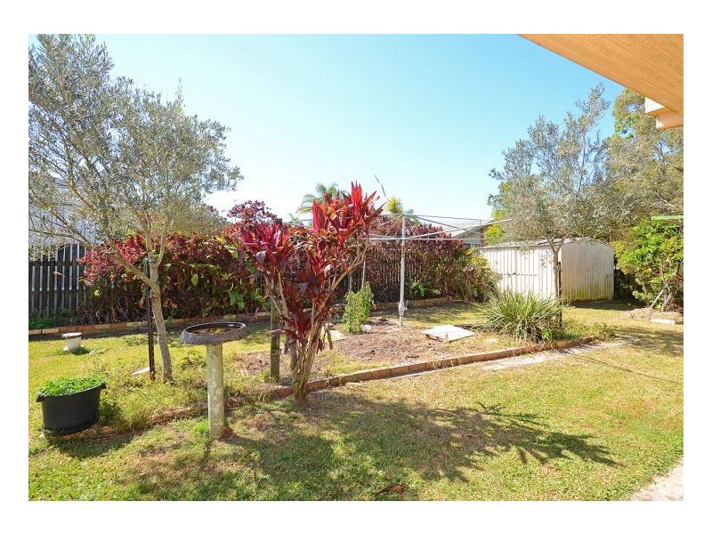 10 Nullor Street, Scarness QLD 4655