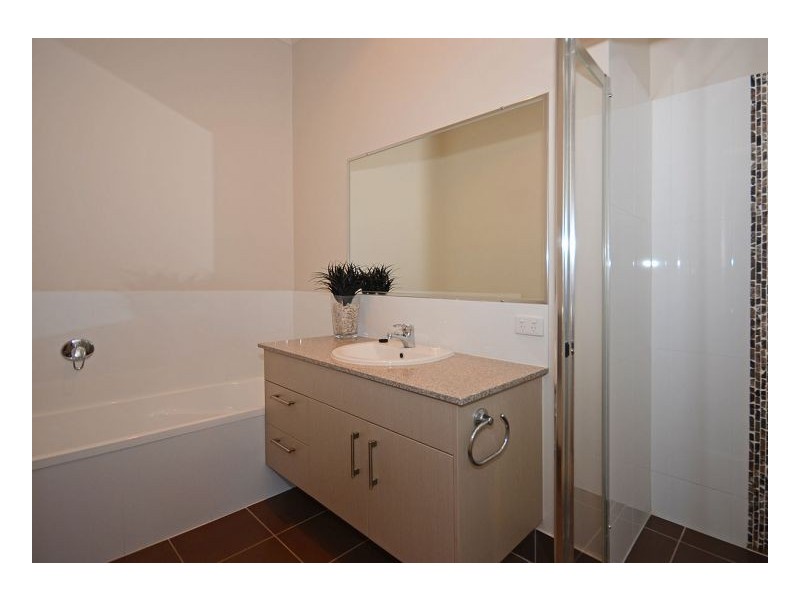 5/5 Pulgul Street, Urangan QLD 4655