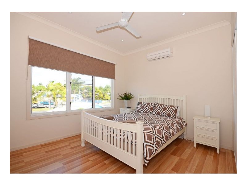 5/5 Pulgul Street, Urangan QLD 4655