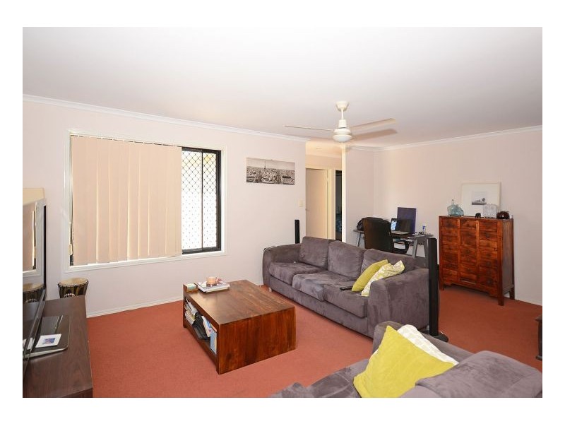 6 Sharyn Court, Point Vernon QLD 4655