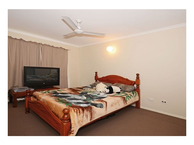 39 Hyperno Road, Point Vernon QLD 4655