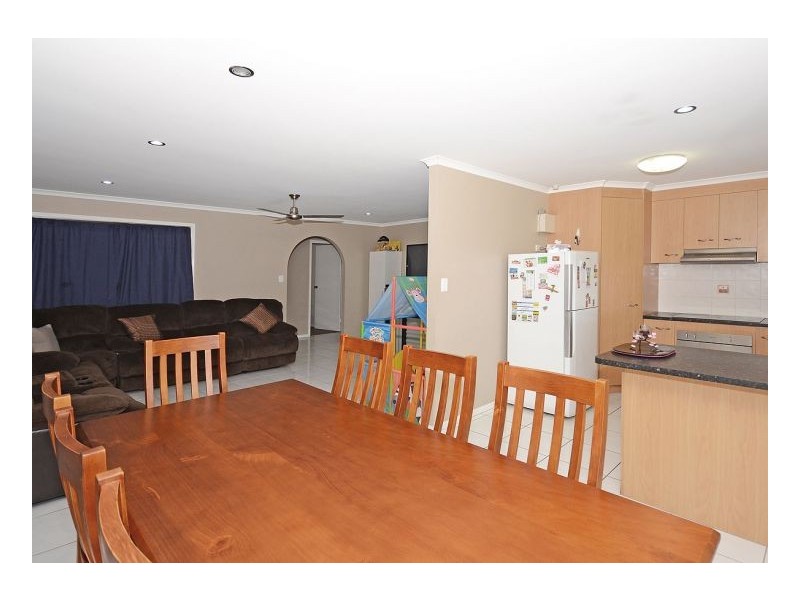 39 Hyperno Road, Point Vernon QLD 4655