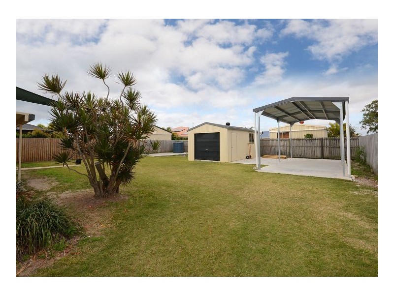 39 Hyperno Road, Point Vernon QLD 4655