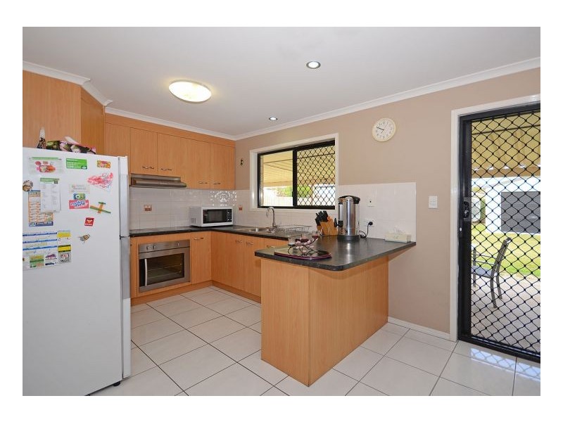 39 Hyperno Road, Point Vernon QLD 4655