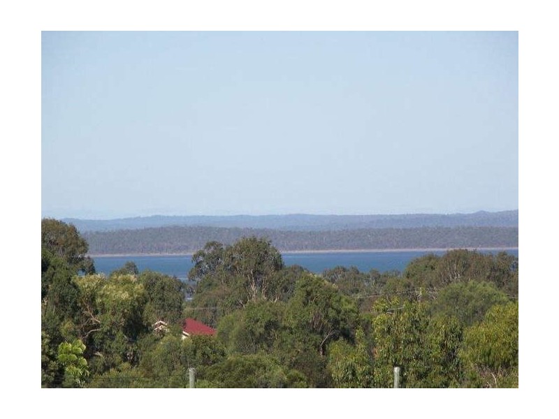 19 Swan Drive, Booral QLD 4655