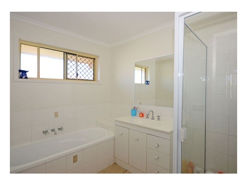 21 Joselyn Drive, Point Vernon QLD 4655