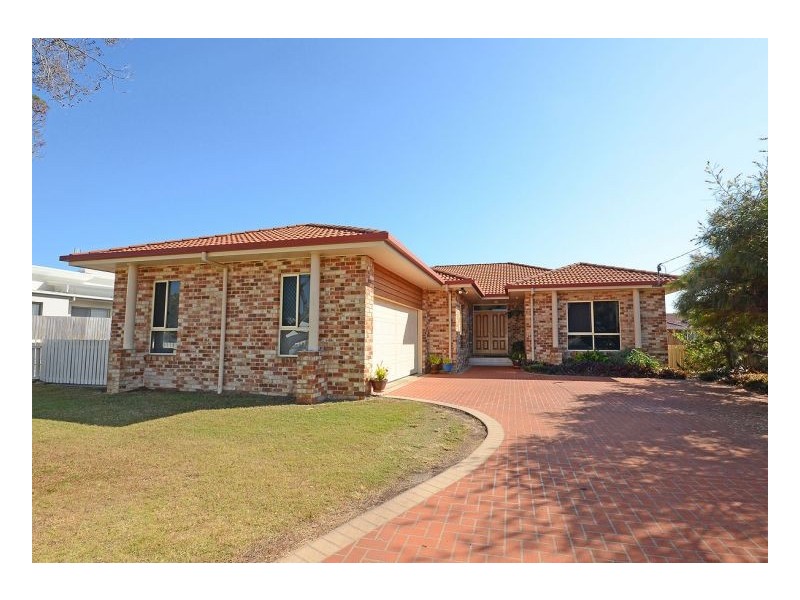 146 Truro Street, Urangan QLD 4655