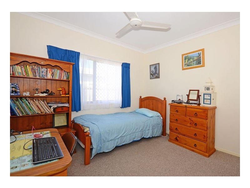 146 Truro Street, Urangan QLD 4655