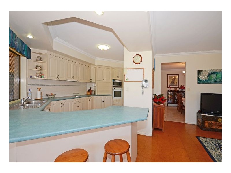 146 Truro Street, Urangan QLD 4655