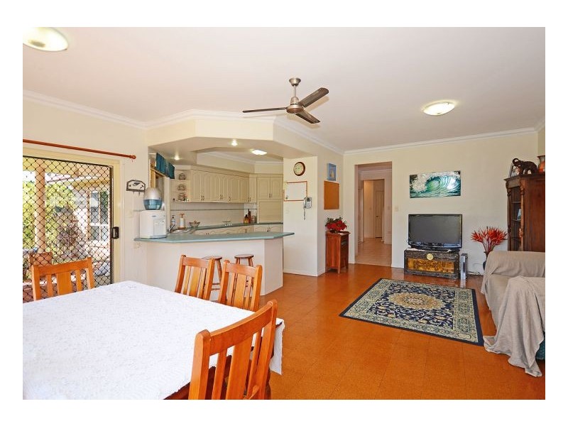 146 Truro Street, Urangan QLD 4655