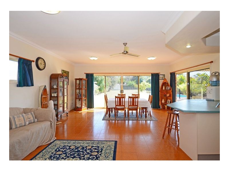 146 Truro Street, Urangan QLD 4655