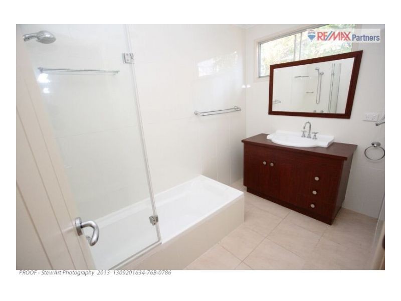 27 Ann Street, Torquay QLD 4655