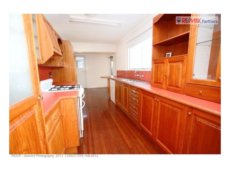 27 Ann Street, Torquay QLD 4655