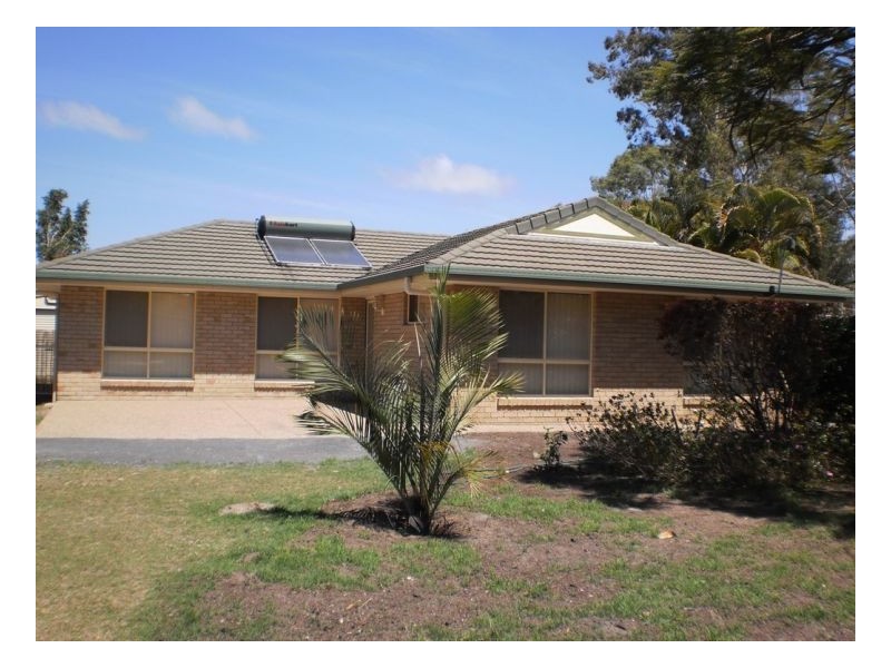 39 Kingfisher Parade, Toogoom QLD 4655