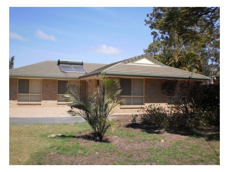 39 Kingfisher Parade, Toogoom QLD 4655