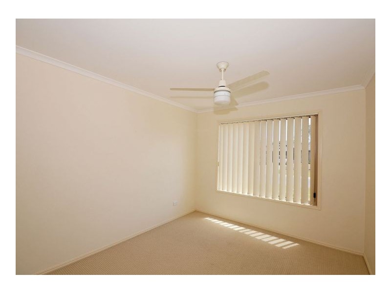 10 Pharlap Court, Point Vernon QLD 4655